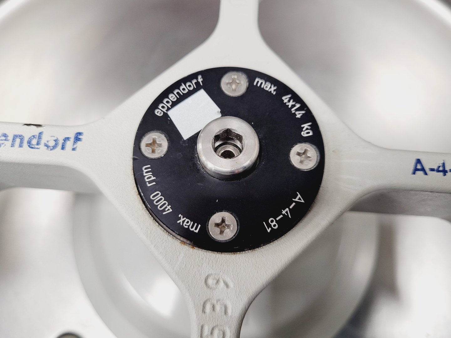 Image of Eppendorf 5810R Refrigerated Laboratory Centrifuge w/ A-4-81 4000rpm Rotor  Lab