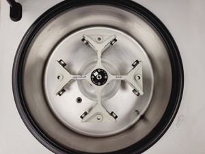 Thumbnail image of Eppendorf 5810R Refrigerated Laboratory Centrifuge w/ A-4-81 4000rpm Rotor  Lab