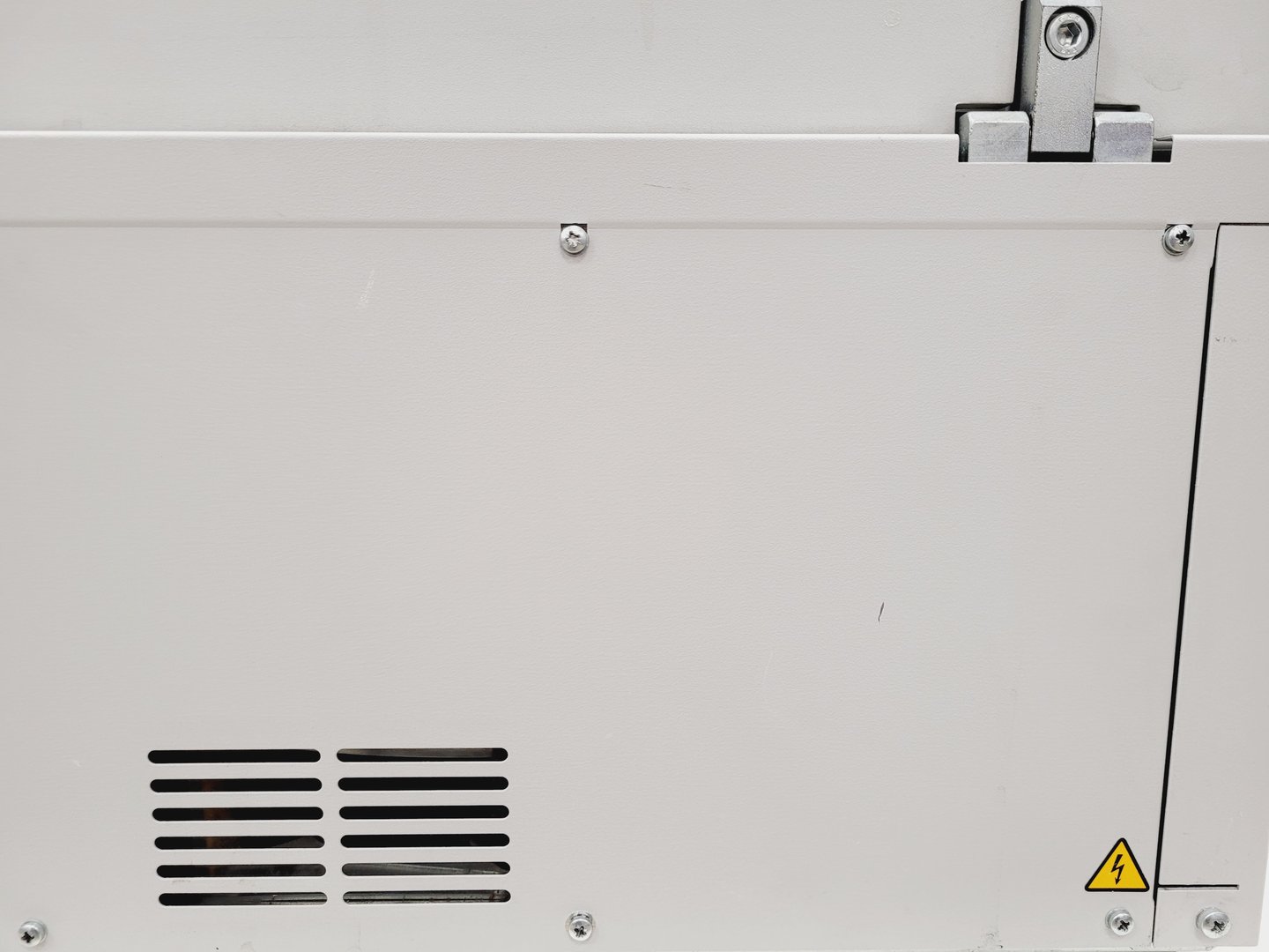 Image of Eppendorf 5810R Refrigerated Laboratory Centrifuge w/ A-4-81 4000rpm Rotor  Lab