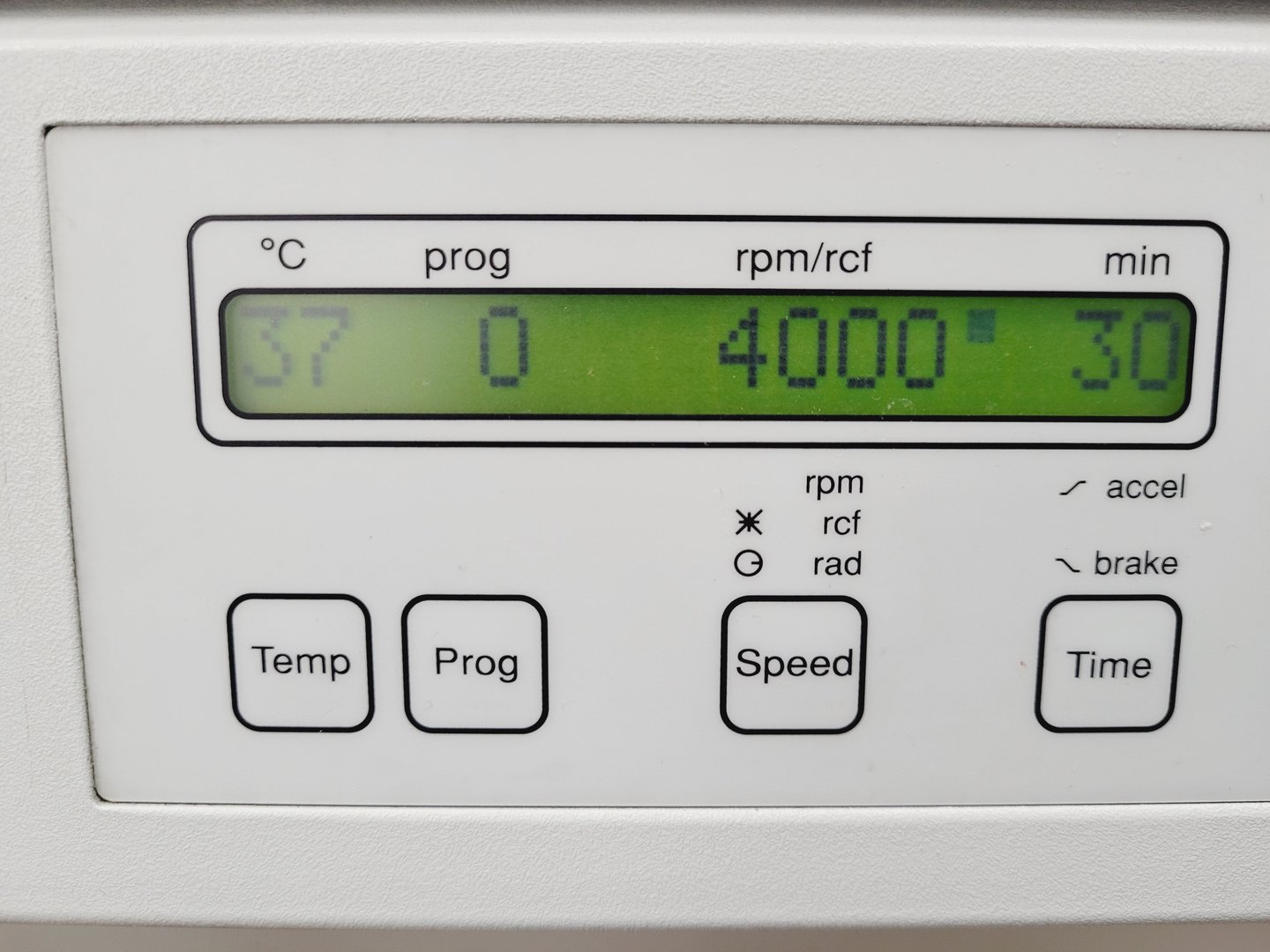 Image of Eppendorf 5810R Refrigerated Laboratory Centrifuge w/ A-4-81 4000rpm Rotor  Lab