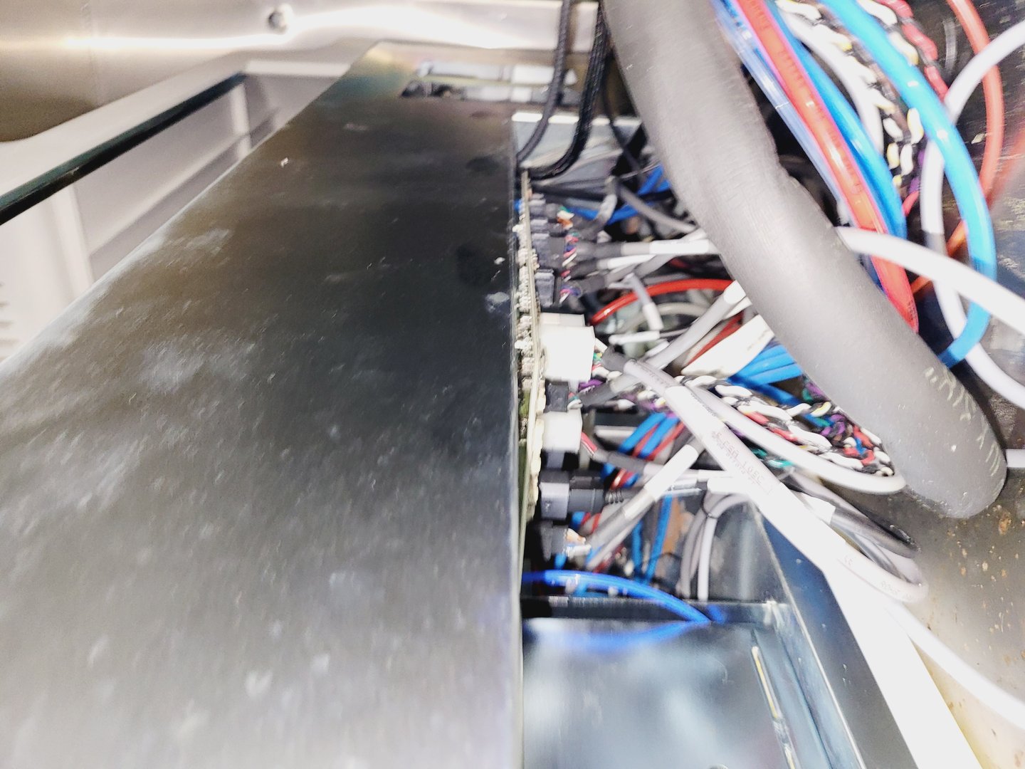 Image of MoFlo Astrios EQ Cell Sorter 4 laser system Lab