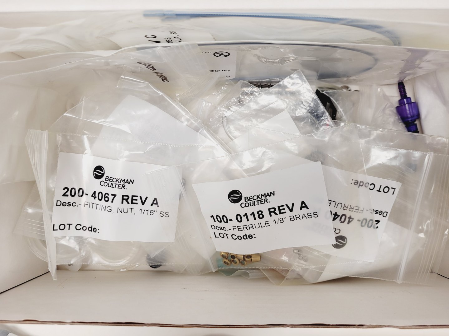 Image of MoFlo Astrios EQ Cell Sorter 4 laser system Lab