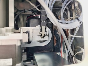 Thumbnail image of MoFlo Astrios EQ Cell Sorter 4 laser system Lab