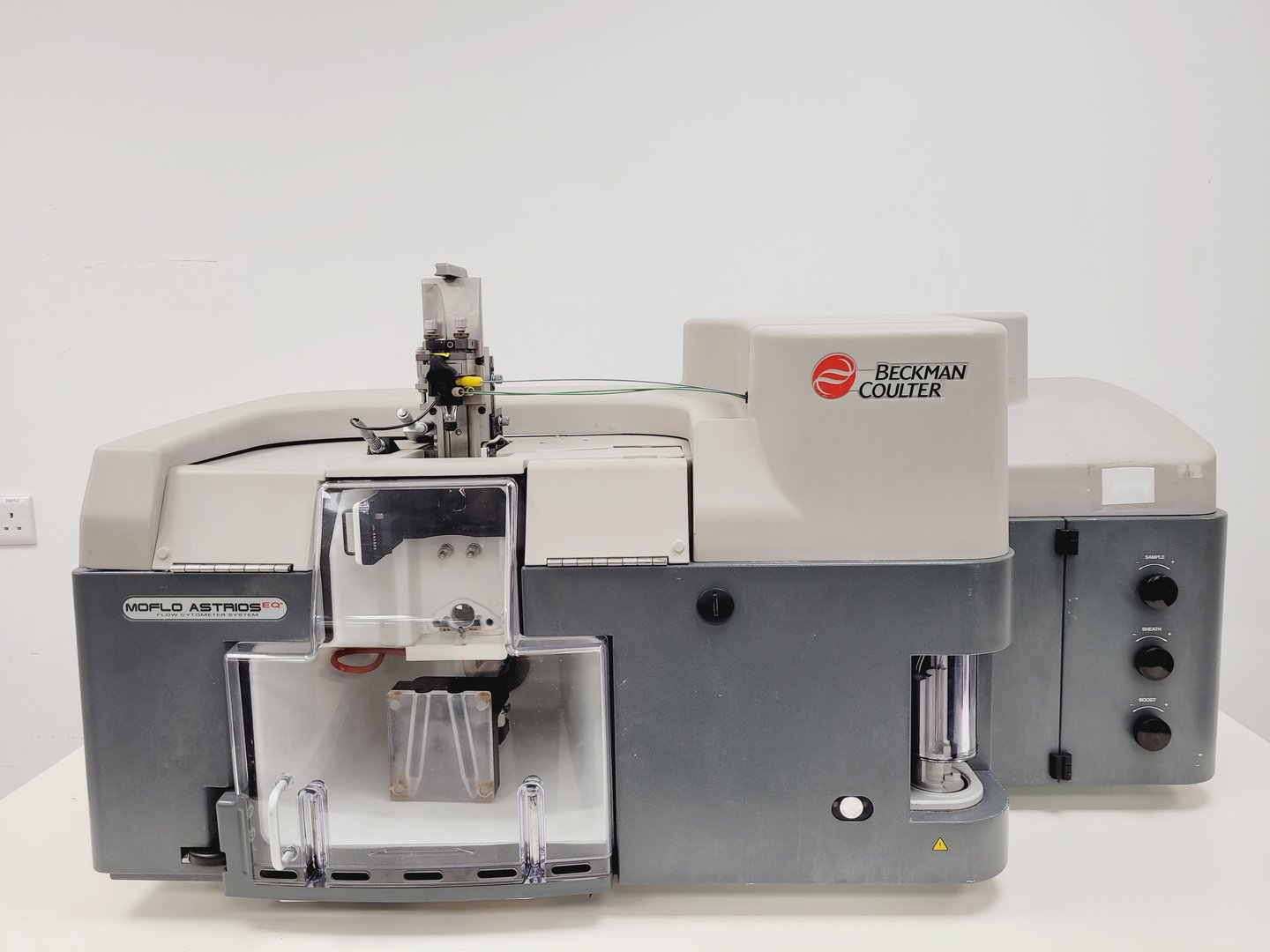 Image of MoFlo Astrios EQ Cell Sorter 4 laser system Lab