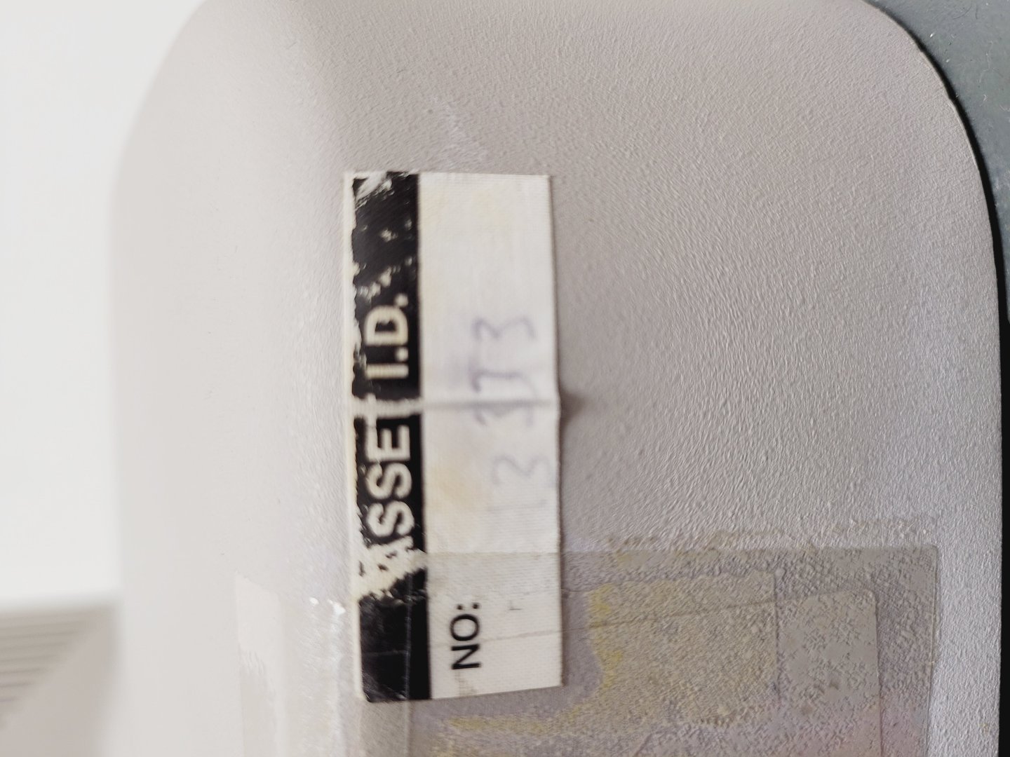 Image of MoFlo Astrios EQ Cell Sorter 4 laser system Lab