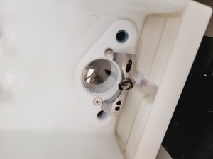 Thumbnail image of MoFlo Astrios EQ Cell Sorter 4 laser system Lab