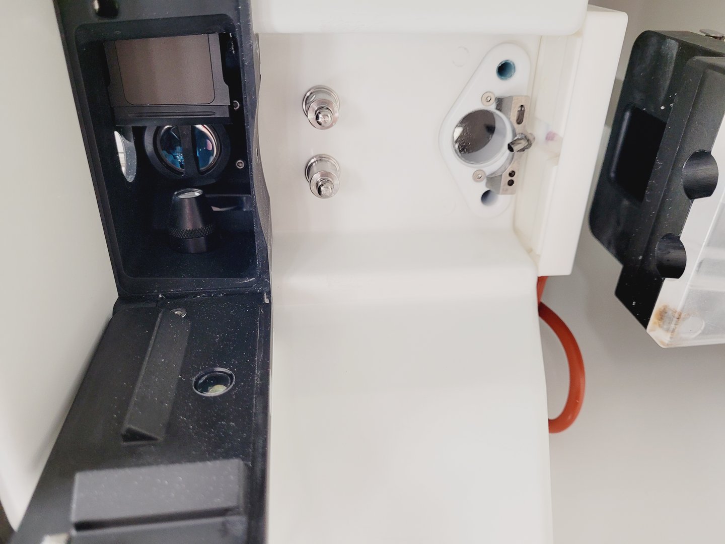 Image of MoFlo Astrios EQ Cell Sorter 4 laser system Lab