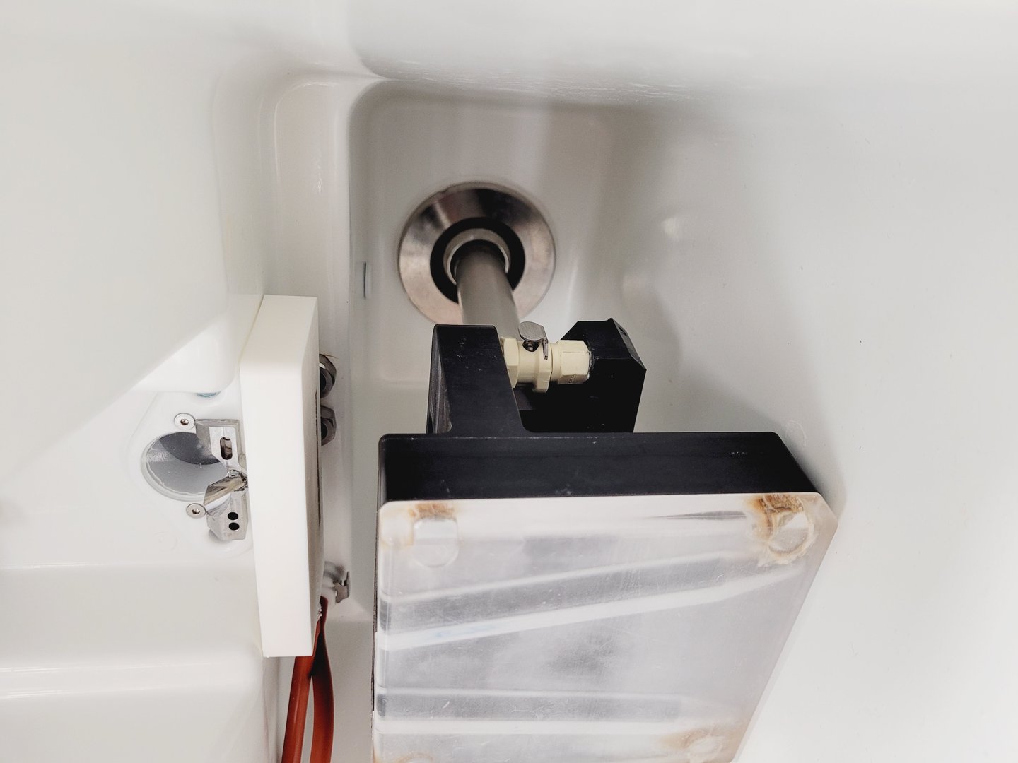 Image of MoFlo Astrios EQ Cell Sorter 4 laser system Lab