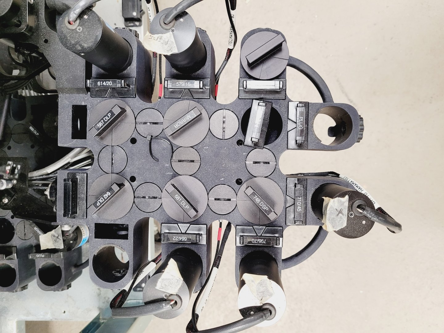 Image of MoFlo Astrios EQ Cell Sorter 4 laser system Lab