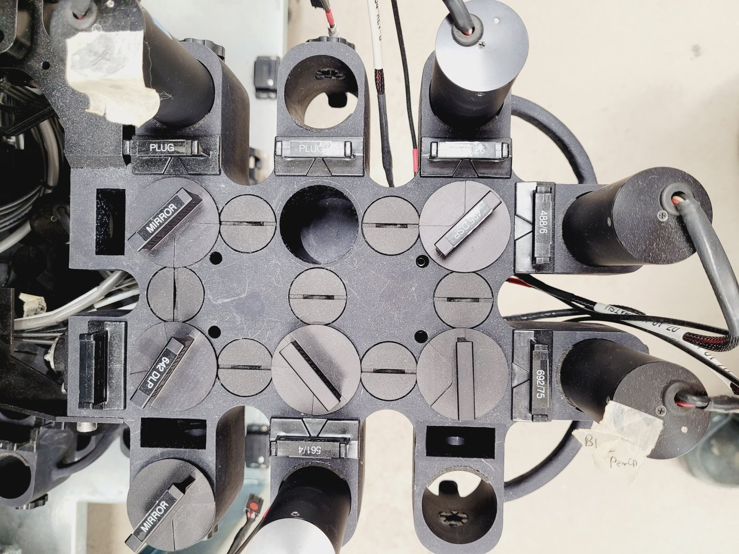Image of MoFlo Astrios EQ Cell Sorter 4 laser system Lab