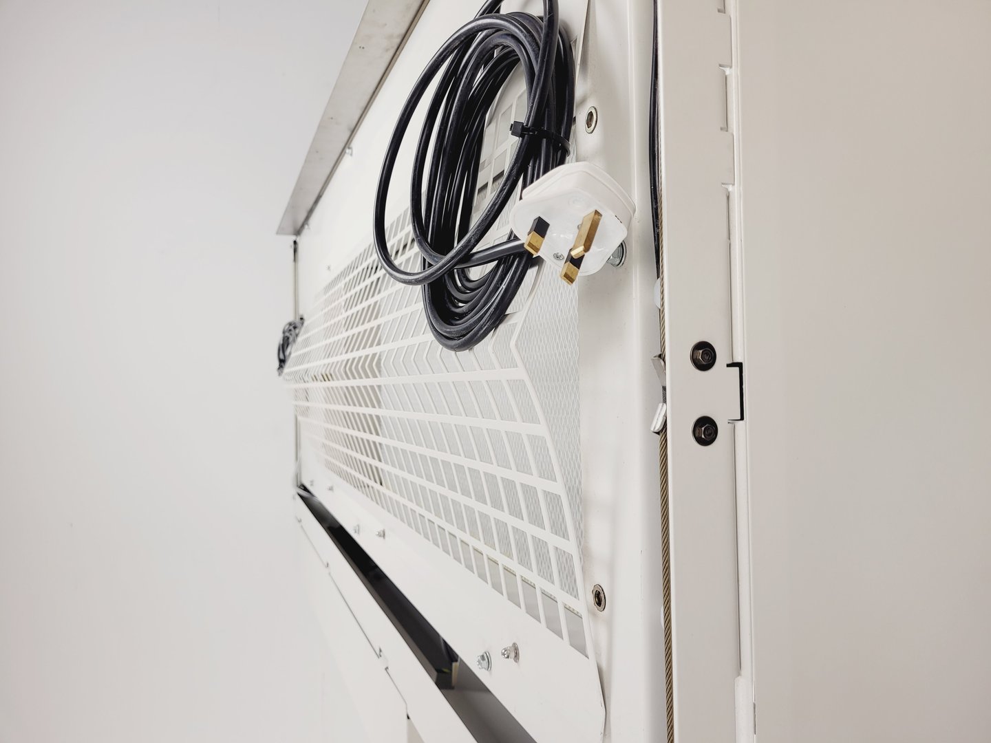 Image of MoFlo Astrios EQ Cell Sorter 4 laser system Lab