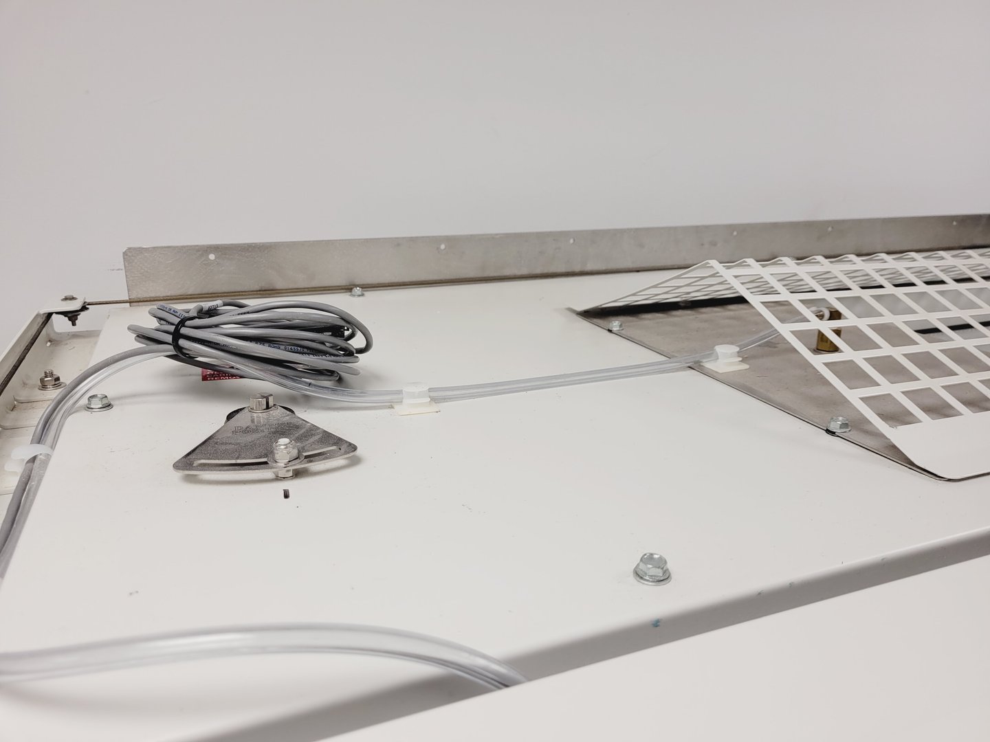 Image of MoFlo Astrios EQ Cell Sorter 4 laser system Lab