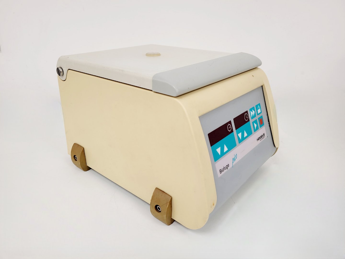 Image of Heraeus Biofuge Pico Centrifuge with 3324 Rotor Lab