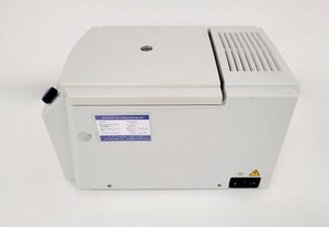Thumbnail image of Eppendorf 5415R Refrigerated Benchtop Centrifuge with 13200rpm Rotor Lab