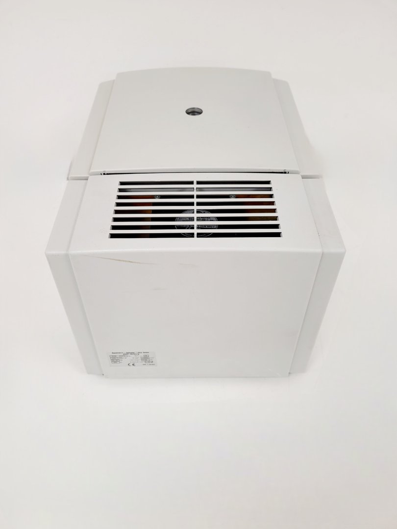 Image of Eppendorf 5415R Refrigerated Benchtop Centrifuge with 13200rpm Rotor Lab