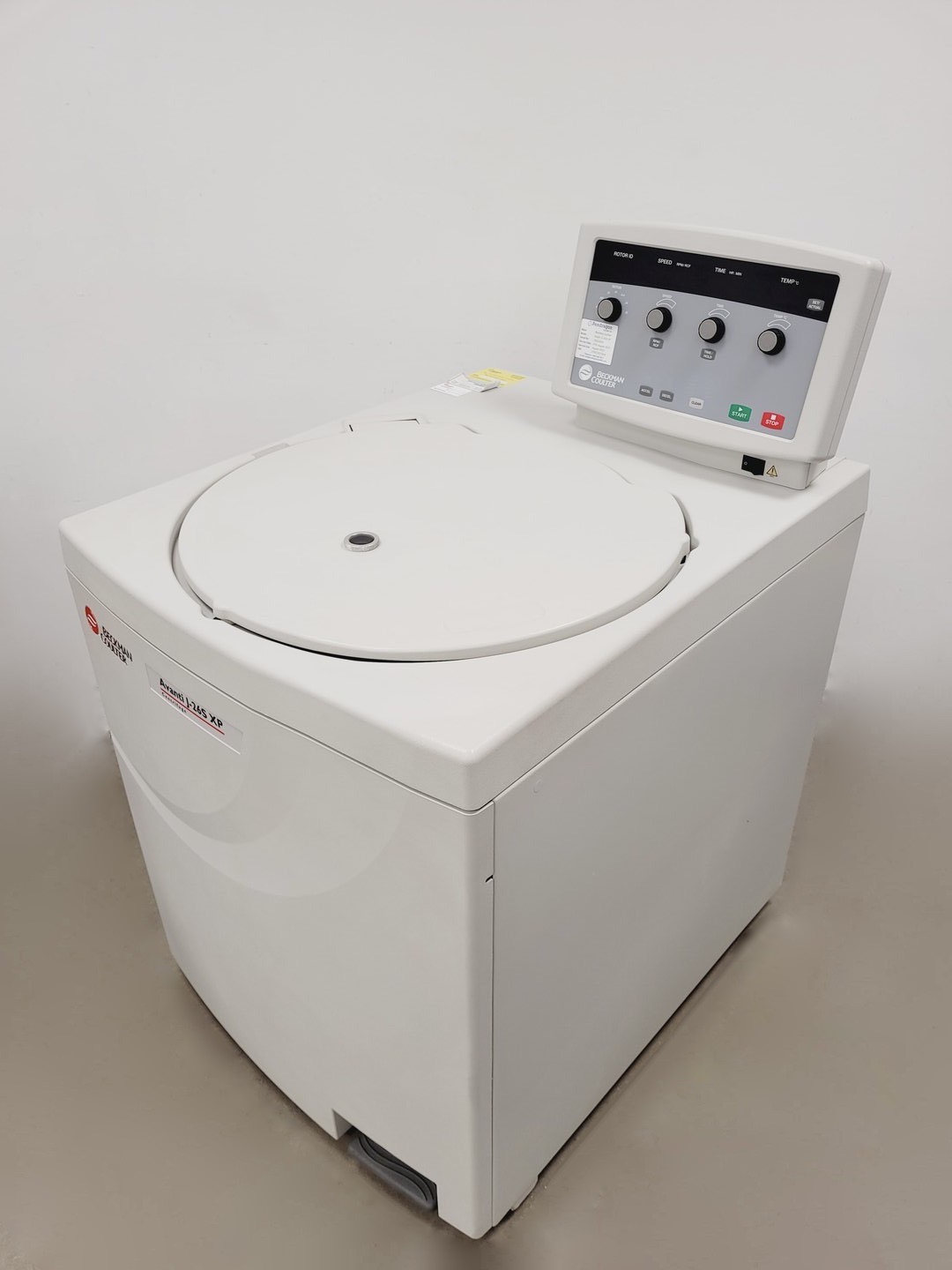 Image of Beckman Coulter Avanti J-26S-XP High Performance Centrifuge with Rotors Lab