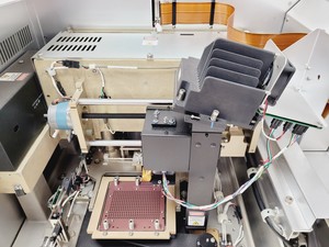 Thumbnail image of Applied Biosystems 7900HT Fast Real Time PCR System with 7067/4 Stacker Lab