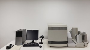 Thumbnail image of Applied Biosystems 7900HT Fast Real Time PCR System with 7067/4 Stacker Lab