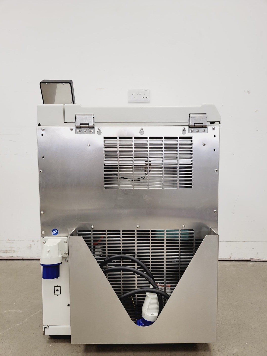 Image of Thermo Sorvall Lynx 6000 Centrifuge With FiberLite F9-6x1000 LEX Rotor Lab