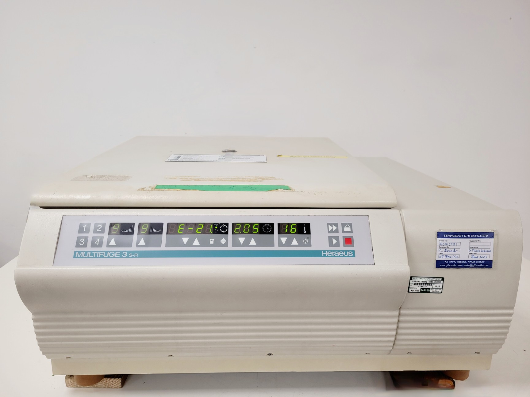 Image of Kendro Heraeus Multifuge 3 S-R with 4600rpm Swing Bucket Rotor Lab Spares/Repair