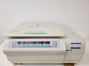 Thumbnail image of Kendro Heraeus Multifuge 3 S-R with 4600rpm Swing Bucket Rotor Lab Spares/Repair