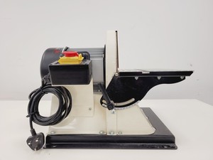 Thumbnail image of Axminster AS12DLMB 300mm Braked Disc Sander