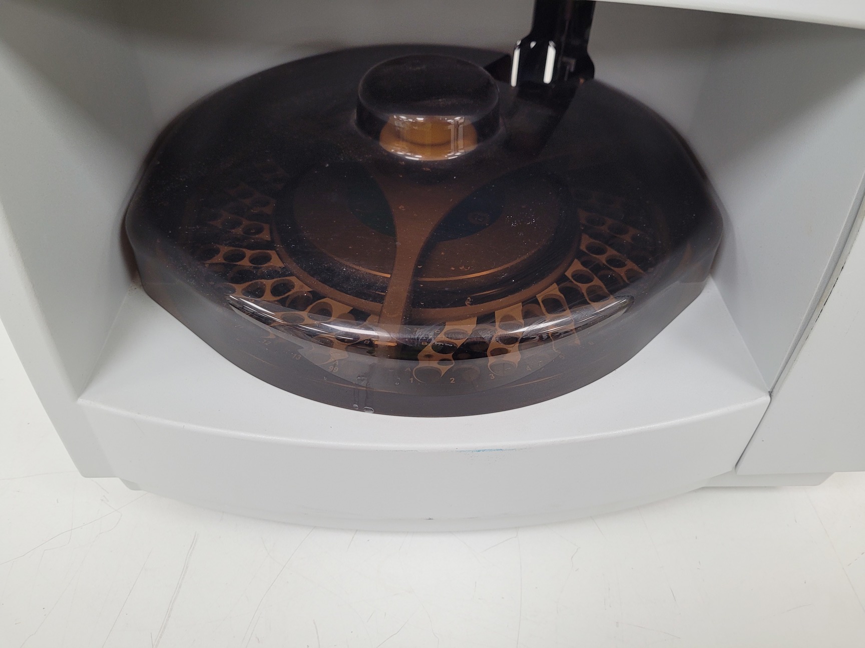 Dionex ASI 100 T HPLC Automated Sample Injector Lab