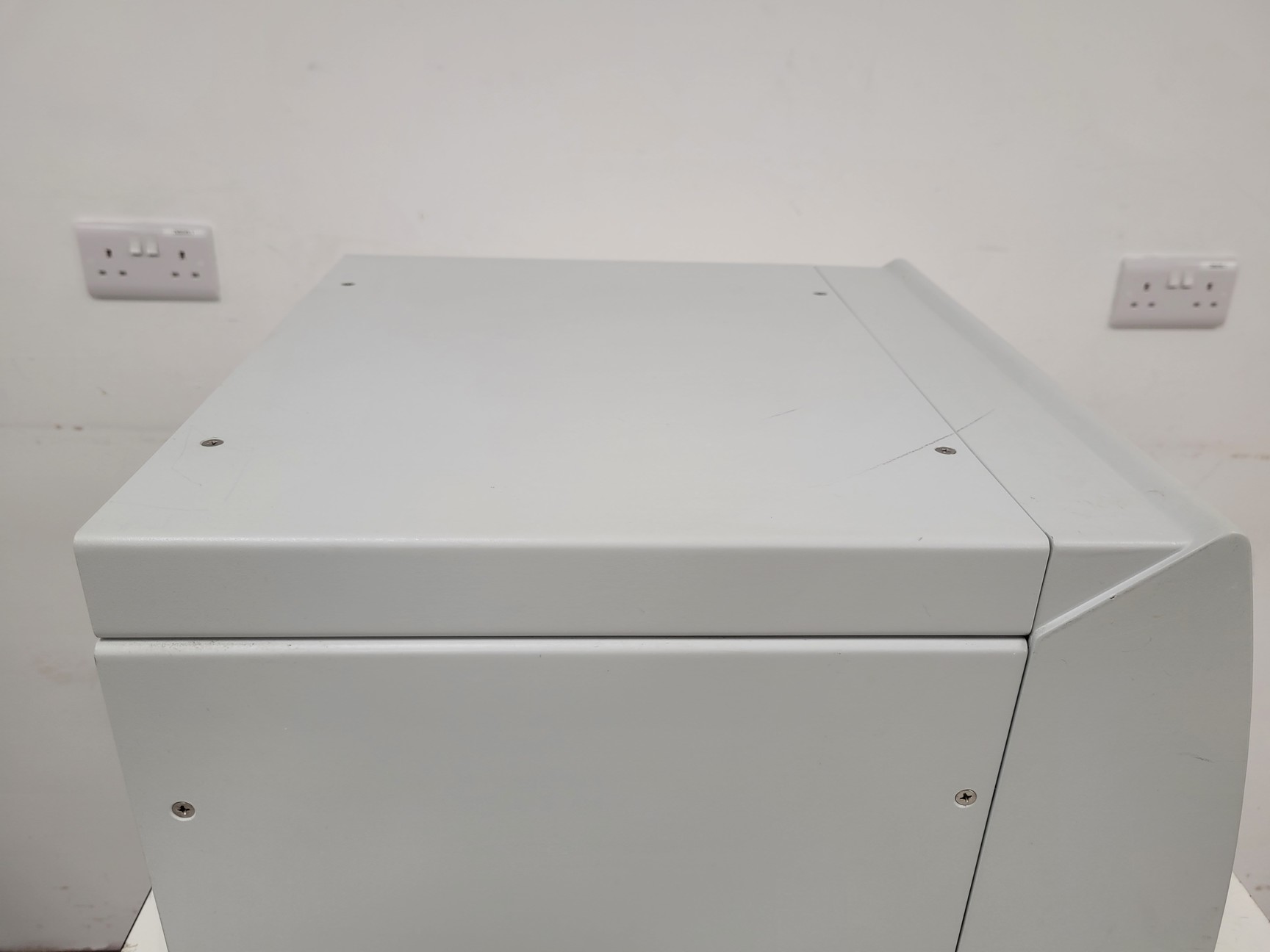 Dionex ASI 100 T HPLC Automated Sample Injector Lab