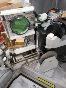 Thumbnail image of Perkin Elmer Spectrum 400 FT-IR/FT-FIR Spectrometer Lab