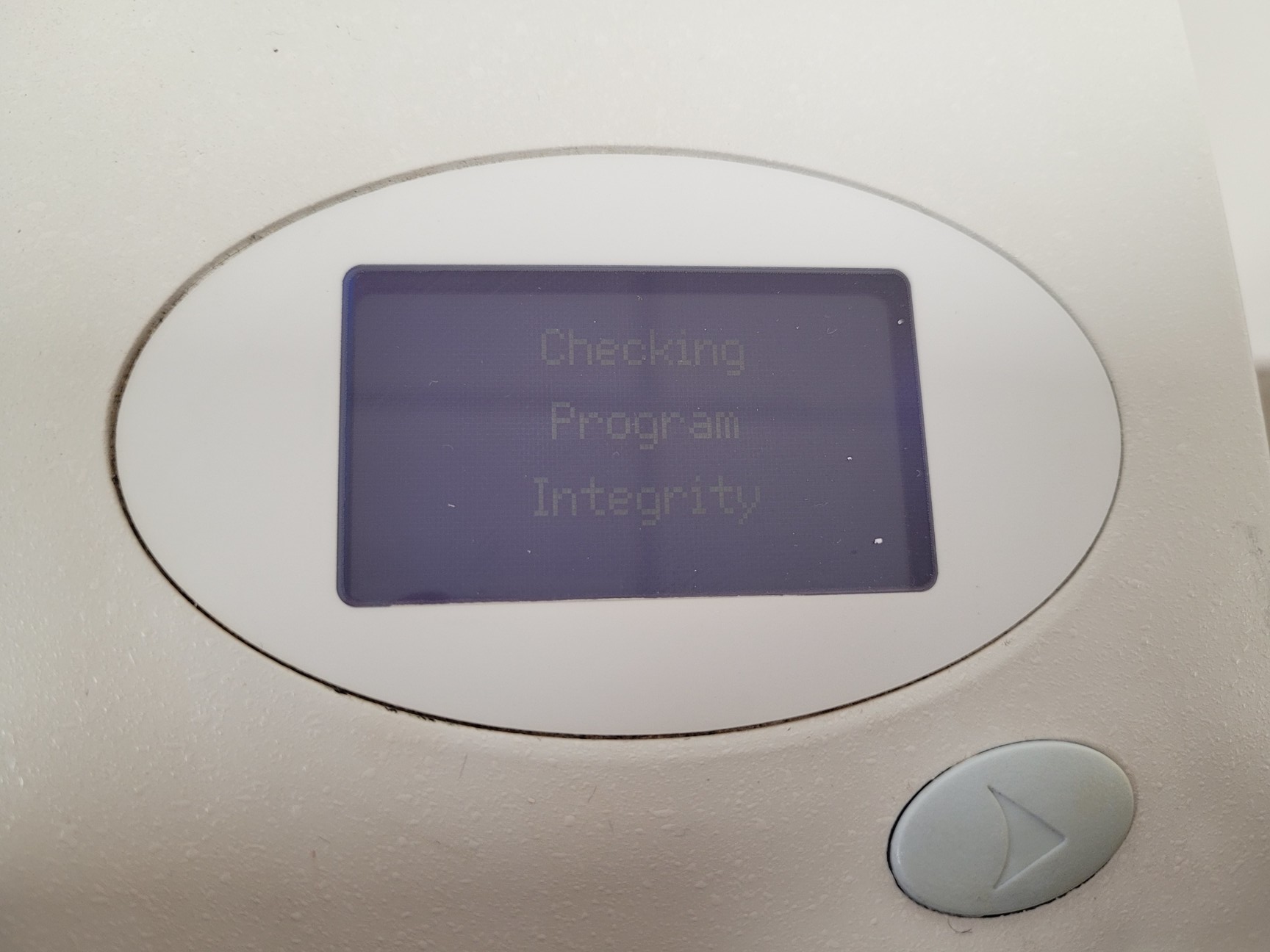Image of Perkin Elmer Spectrum 400 FT-IR/FT-FIR Spectrometer Lab