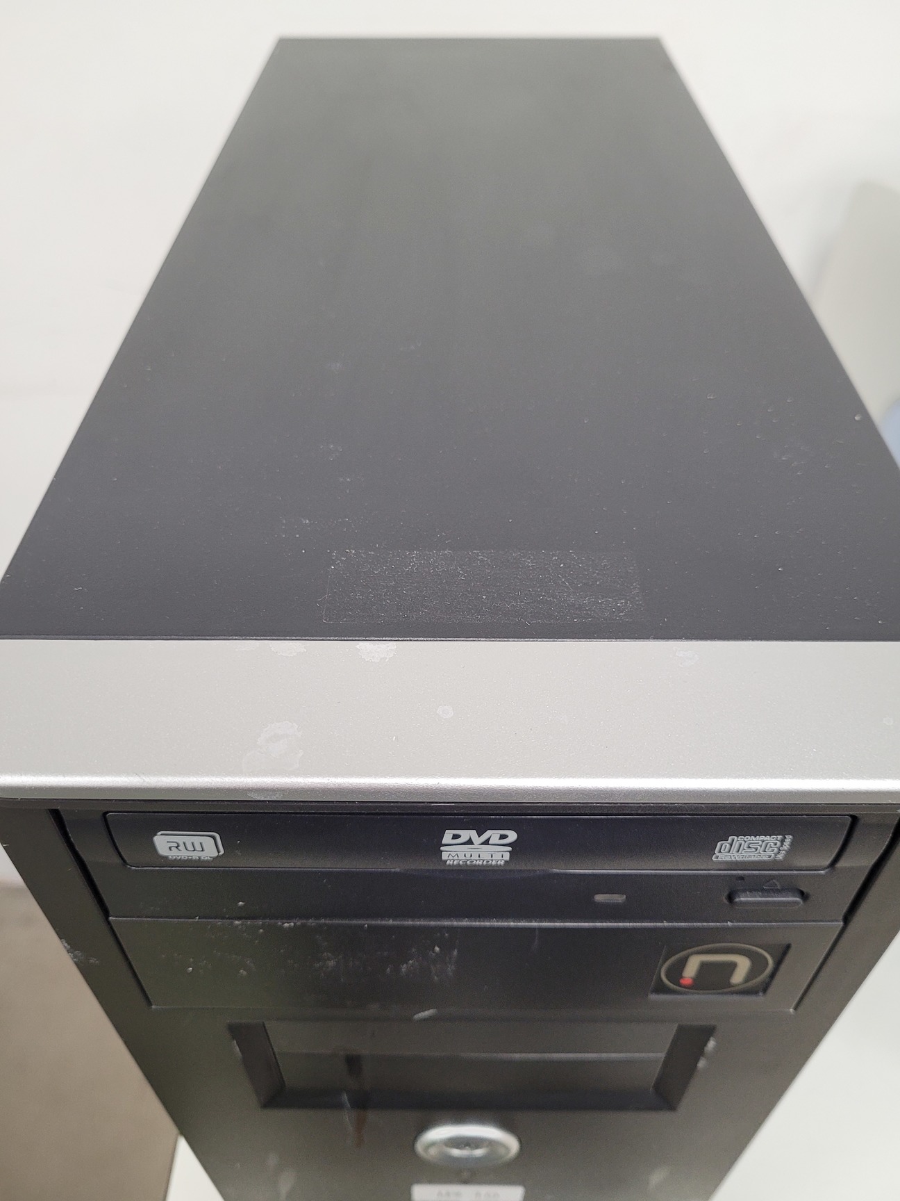 Image of Perkin Elmer Spectrum 400 FT-IR/FT-FIR Spectrometer Lab