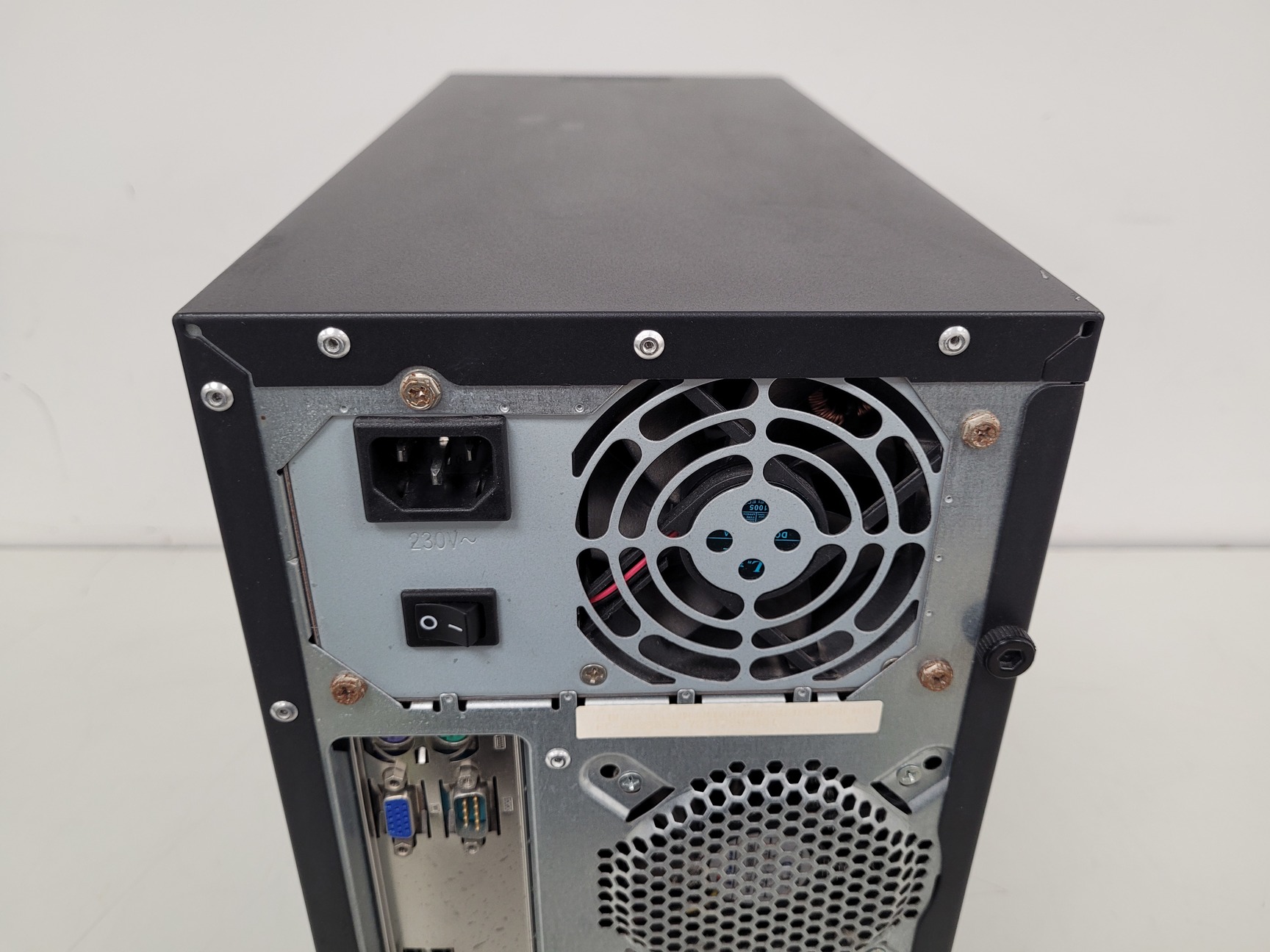 Image of Perkin Elmer Spectrum 400 FT-IR/FT-FIR Spectrometer Lab