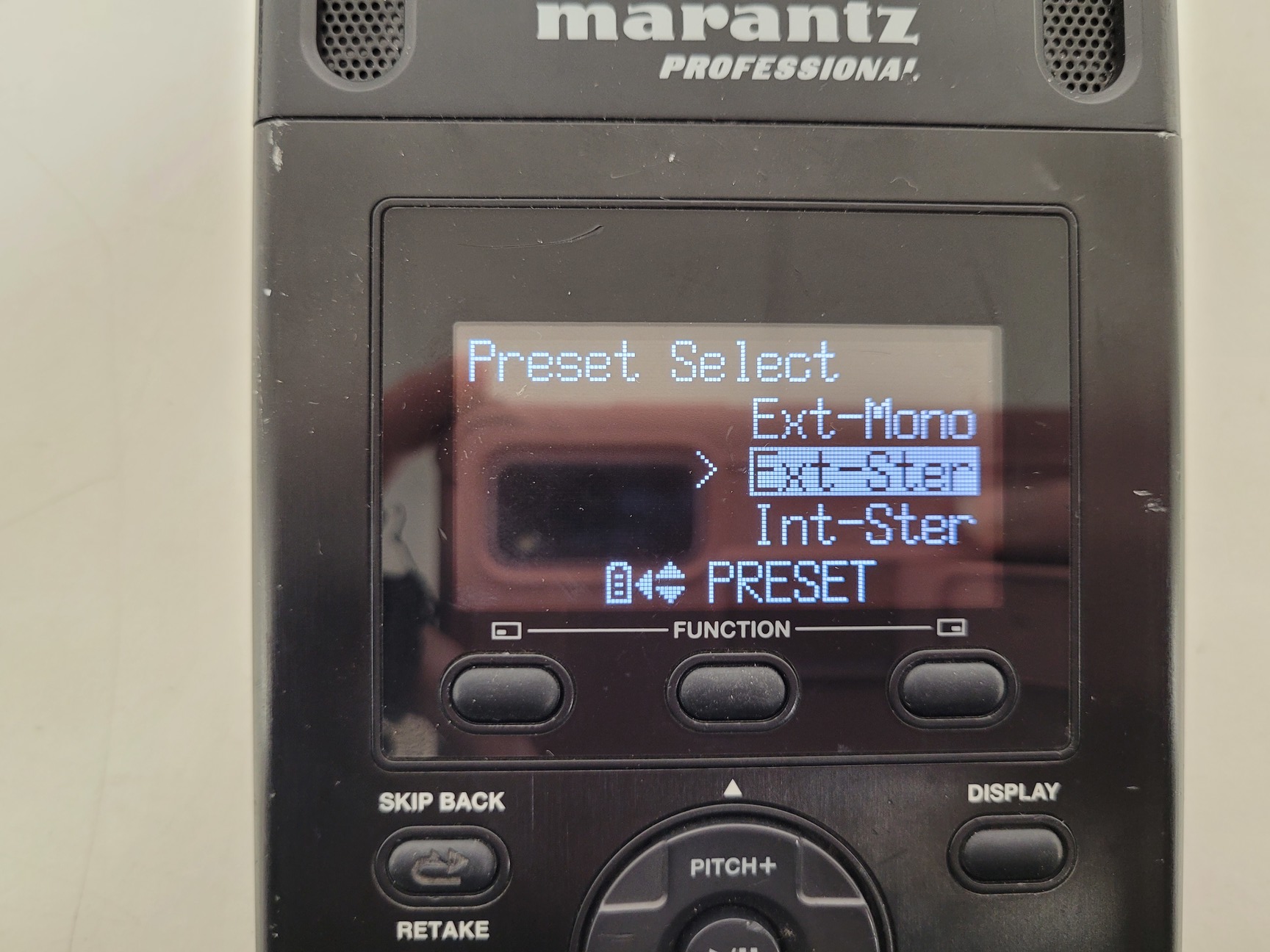 Image of Marantz Professional Solid State Recorder PMD661 MKII with PSU and Jack