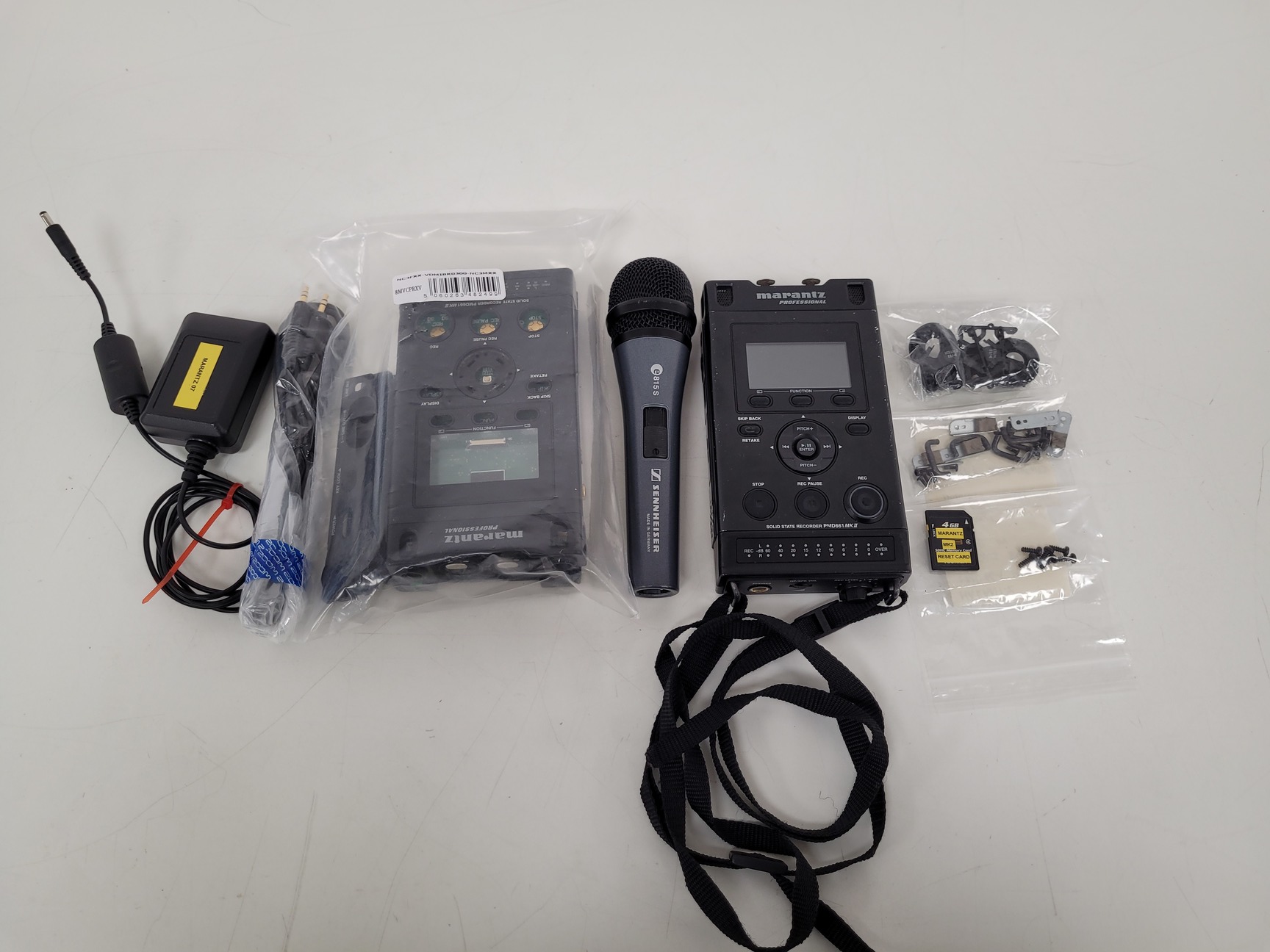 Image of Marantz Professional Solid State Recorder PMD661 MKII with Accessories