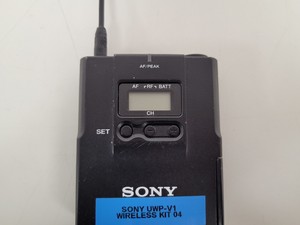 Thumbnail image of Sony UHF UTX-B2 Synthesized Transmitter & URX-P2 Diversity Tuner
