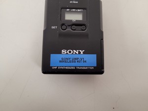 Thumbnail image of Sony UHF UTX-B2 Synthesized Transmitter & URX-P2 Diversity Tuner