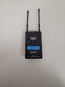 Thumbnail image of Sony UHF UTX-B2 Synthesized Transmitter & URX-P2 Diversity Tuner