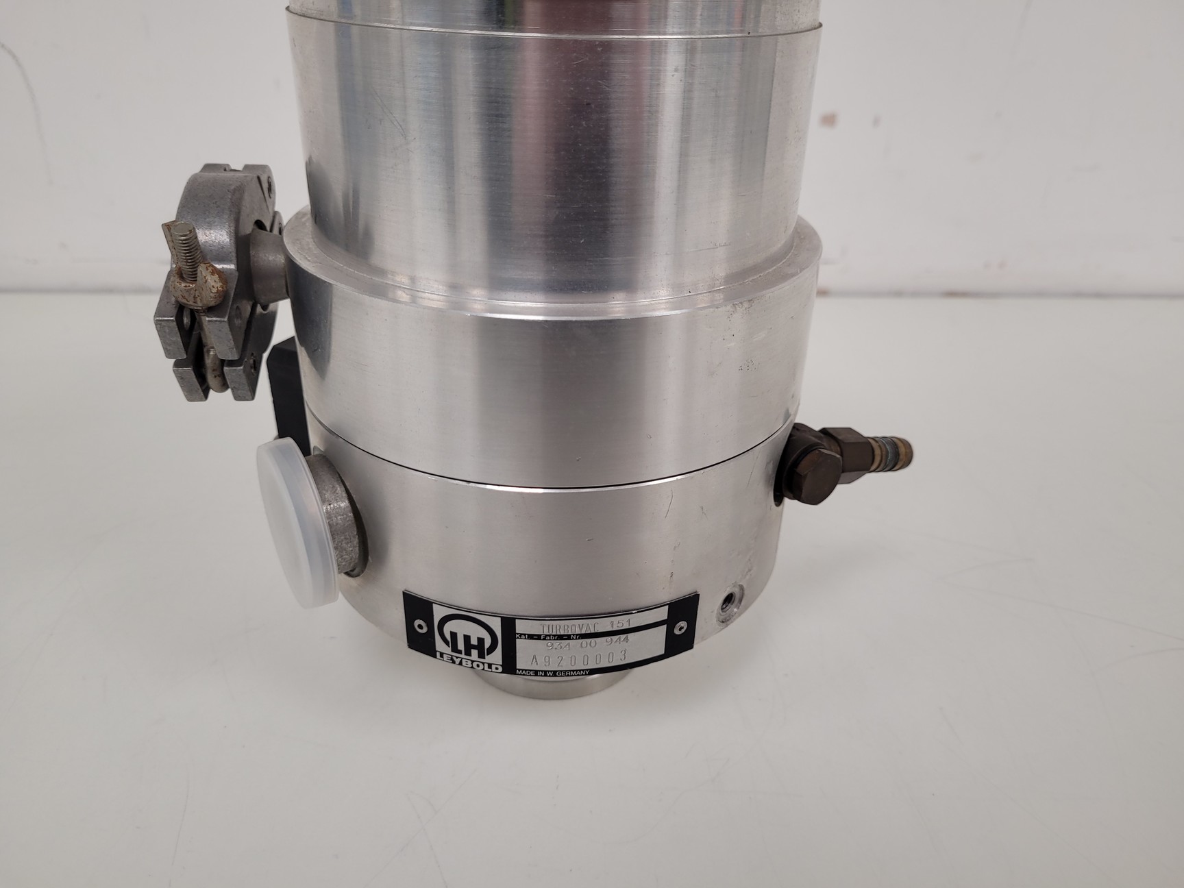 Image of Turbovac 151 Turbo Molecular Pump System - Turbotronik NT 150/360 VH Lab Faulty