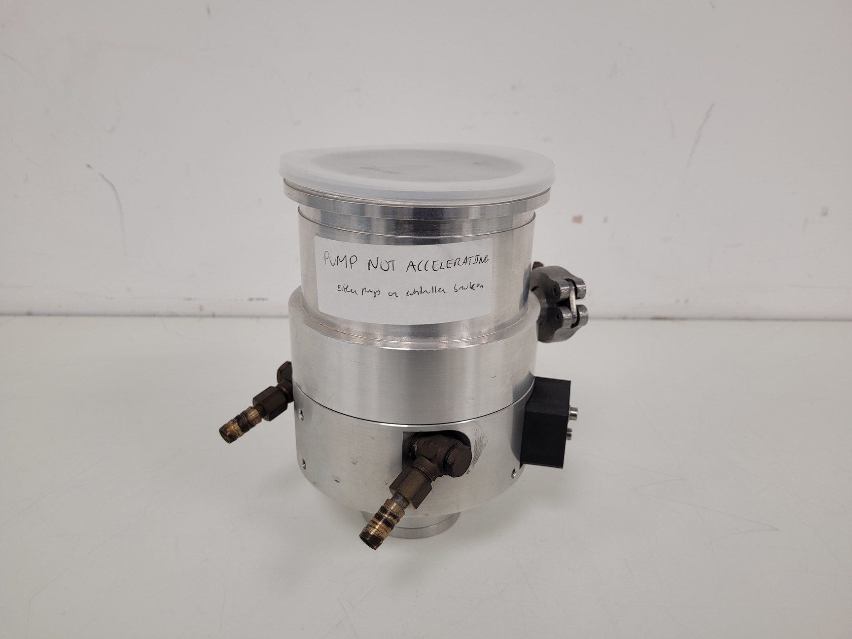 Image of Turbovac 151 Turbo Molecular Pump System - Turbotronik NT 150/360 VH Lab Faulty