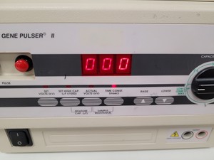 Thumbnail image of Bio-Rad RF Gene Pulser System with Capacitance Extender II  Model: XT55-2107 Lab