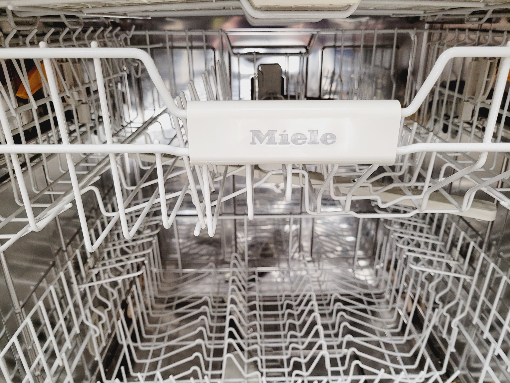 Image of Miele Freestanding Dishwasher  Model - G 5220SC  Type - HG03 Lab