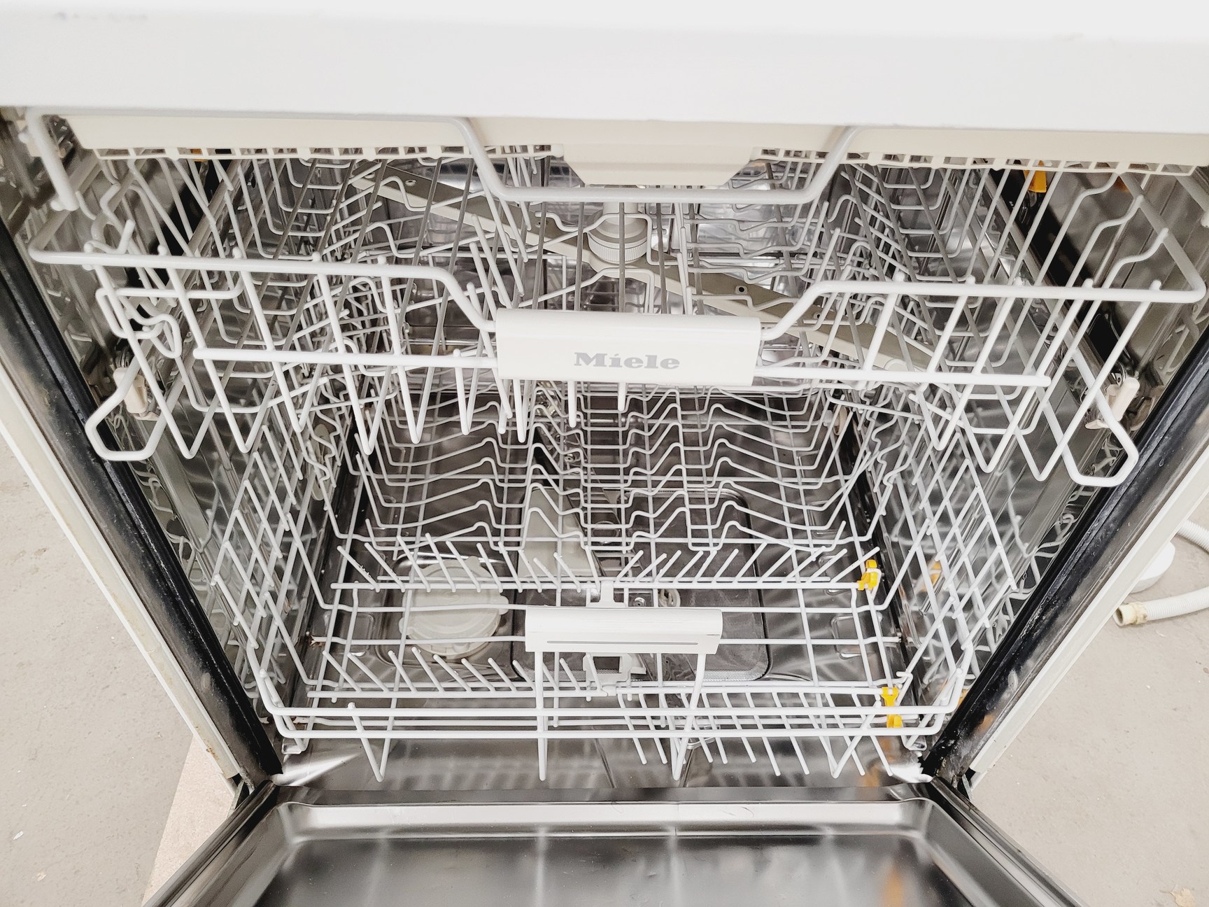 Image of Miele Freestanding Dishwasher  Model - G 5220SC  Type - HG03 Lab