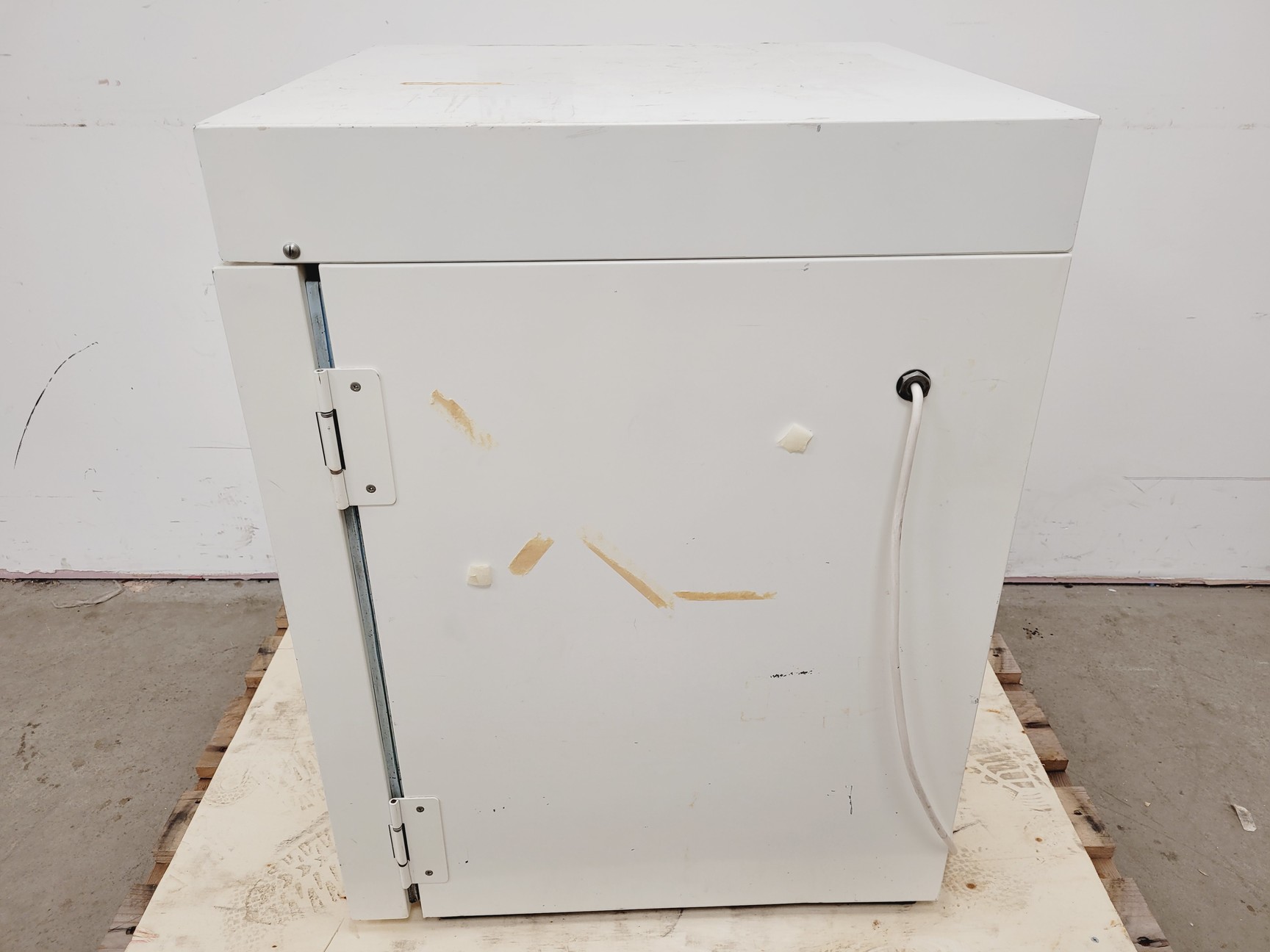 Image of  LEEC PF 2 K Laboratory Incubator Lab Spares/Repairs