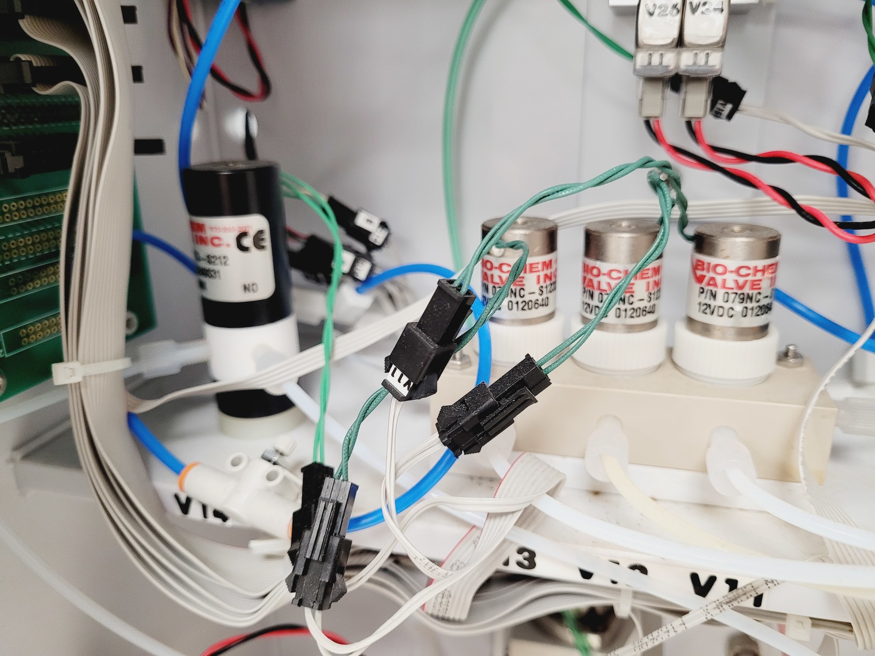 Image of CS Bio Peptide Synthesizer Division System  Model - CS336X with Software Lab