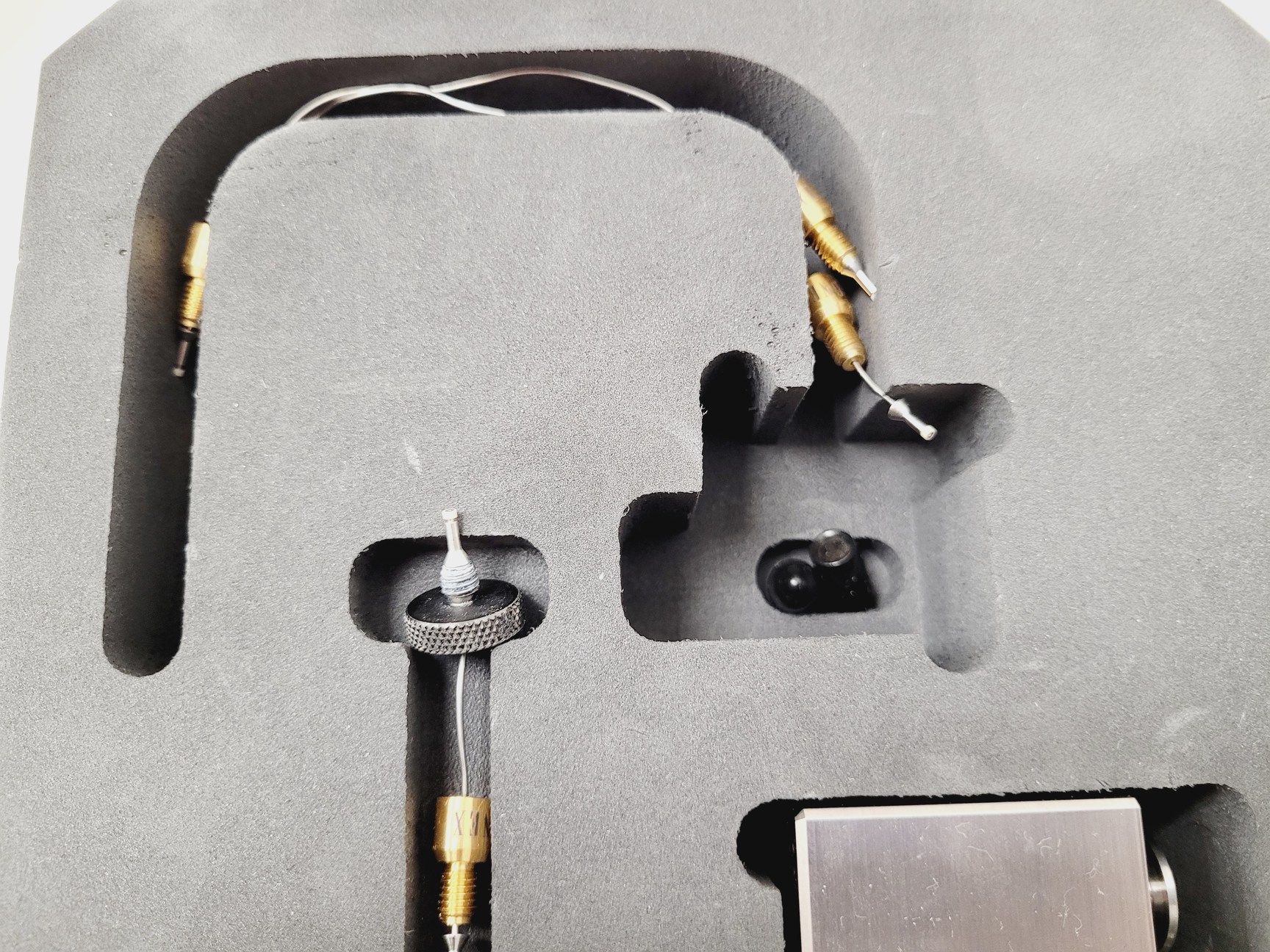 Image of Thermo Dionex UltiMate 3000 HPLC System Lab Spares/Repairs