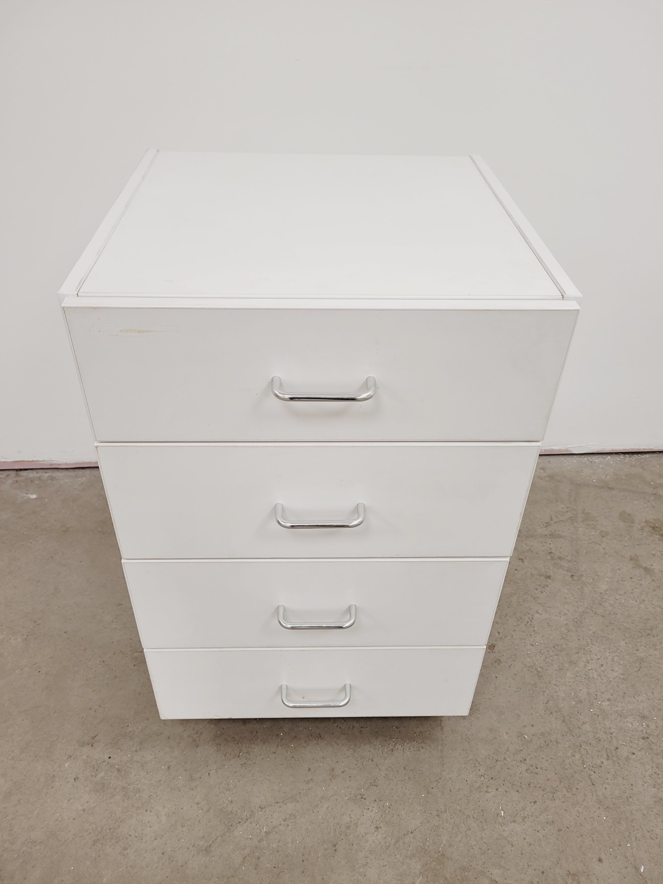 Image of 4 x White Laboratory Cupboards/Cabinets & Drawers Lab