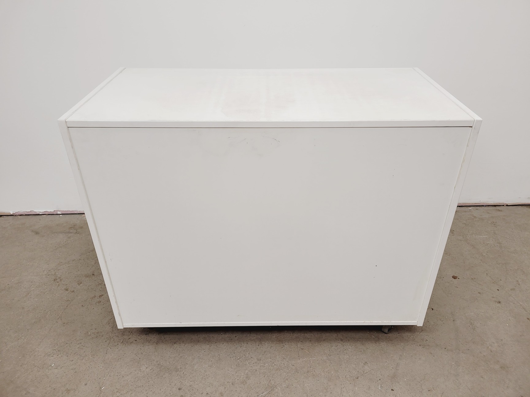 Image of 4 x White Laboratory Cupboards/Cabinets & Drawers Lab