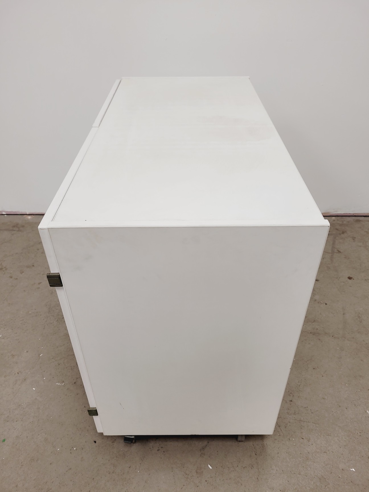 Image of 4 x White Laboratory Cupboards/Cabinets & Drawers Lab