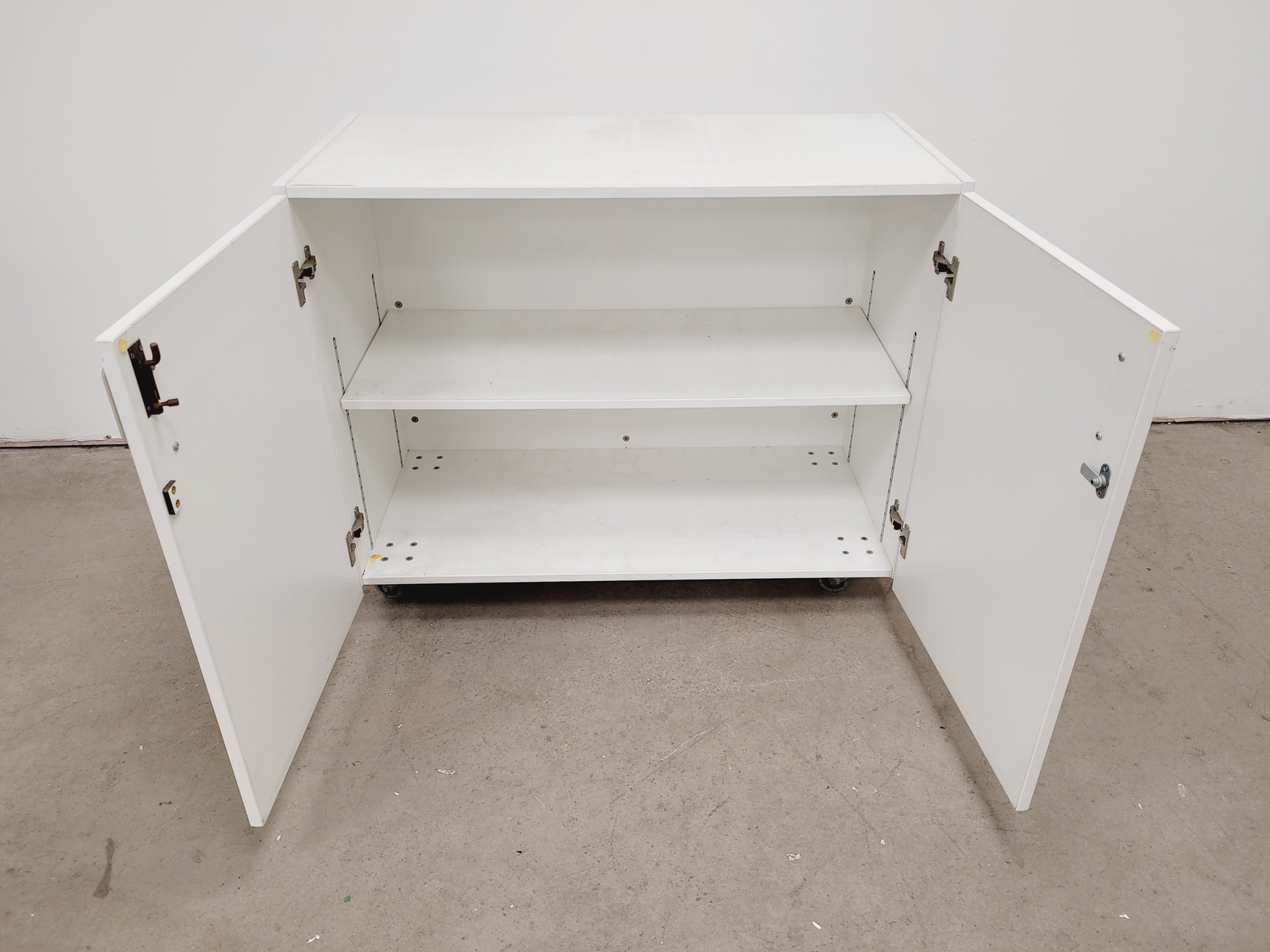Image of 4 x White Laboratory Cupboards/Cabinets & Drawers Lab