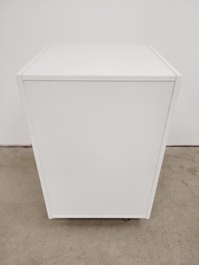 Thumbnail image of 4 x White Laboratory Cupboards/Cabinets & Drawers Lab